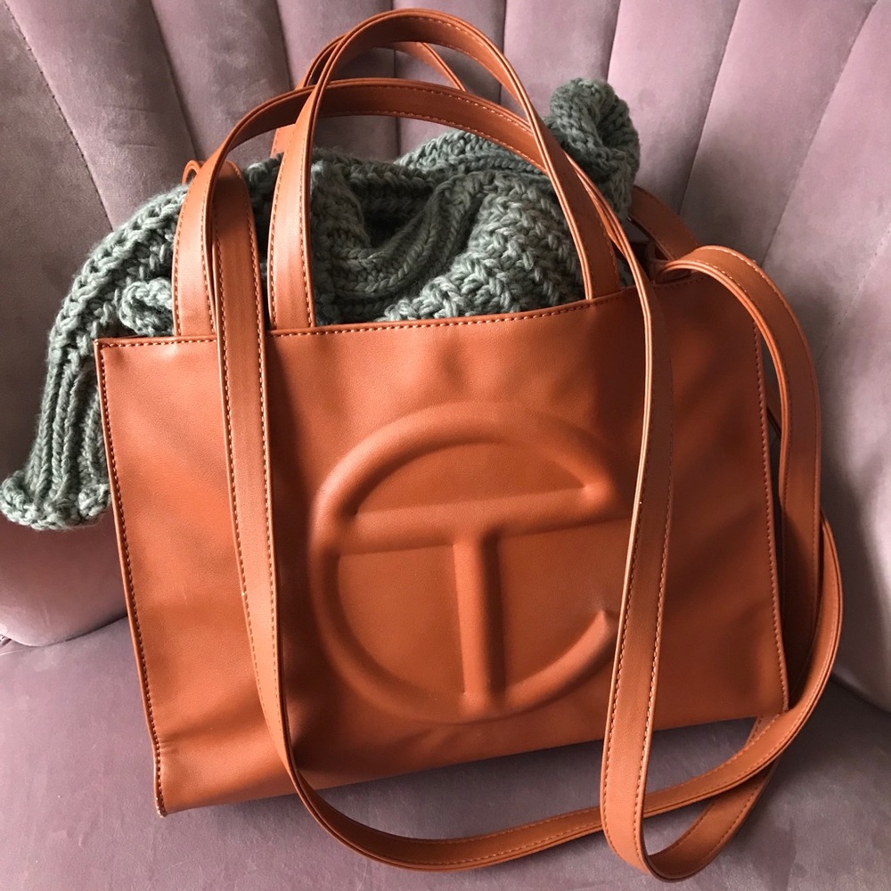 Telfar medium bag (tan)